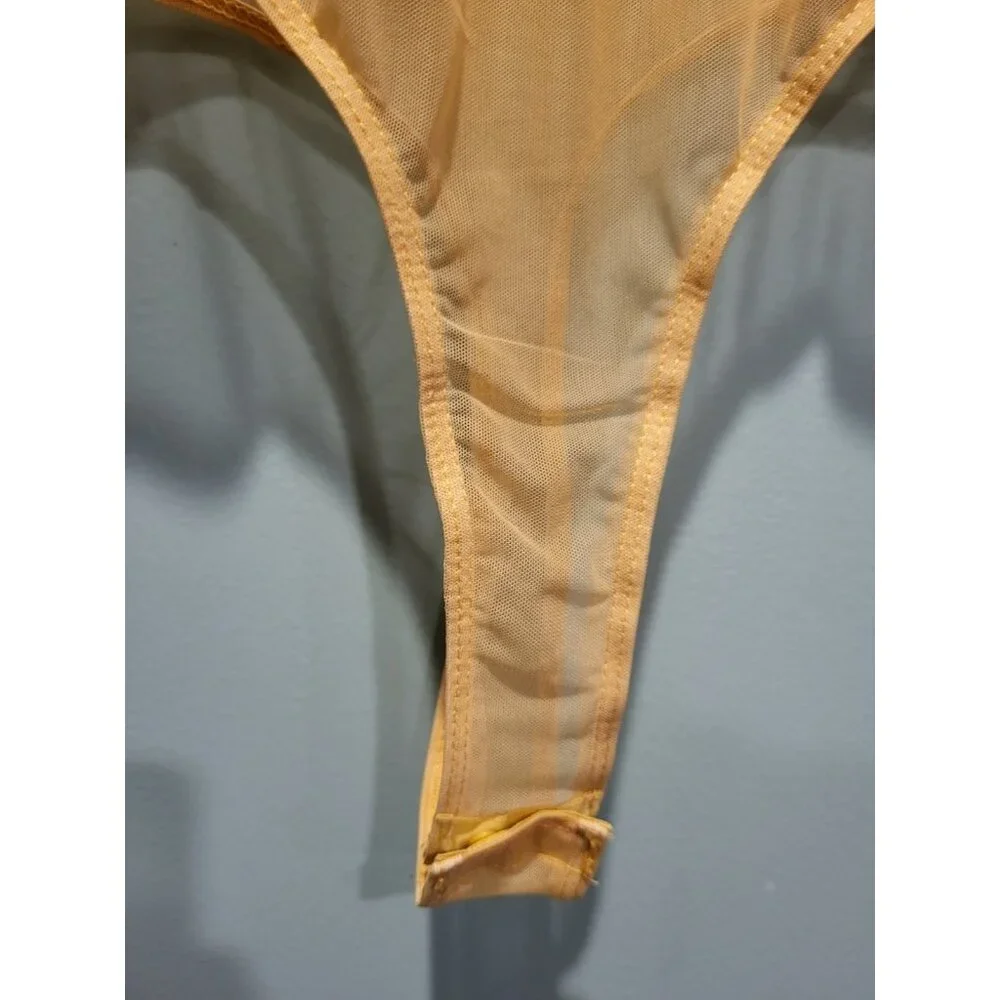 Sheer Yellow Lace Applique Long Puff Sleeve Lace Up Front Bodysuit Sz M